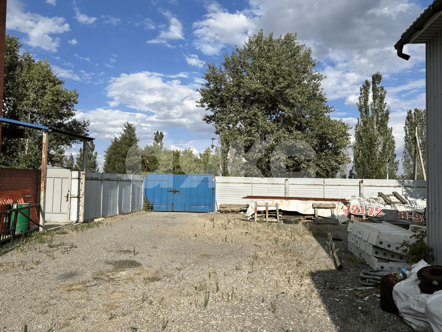 Фото №17: Коммерция <span class="whitespace-nowrap">972 м²</span>, <span class="whitespace-nowrap">3/3 эт.</span> - Волгоград, Тракторозаводский, п. Латошинка