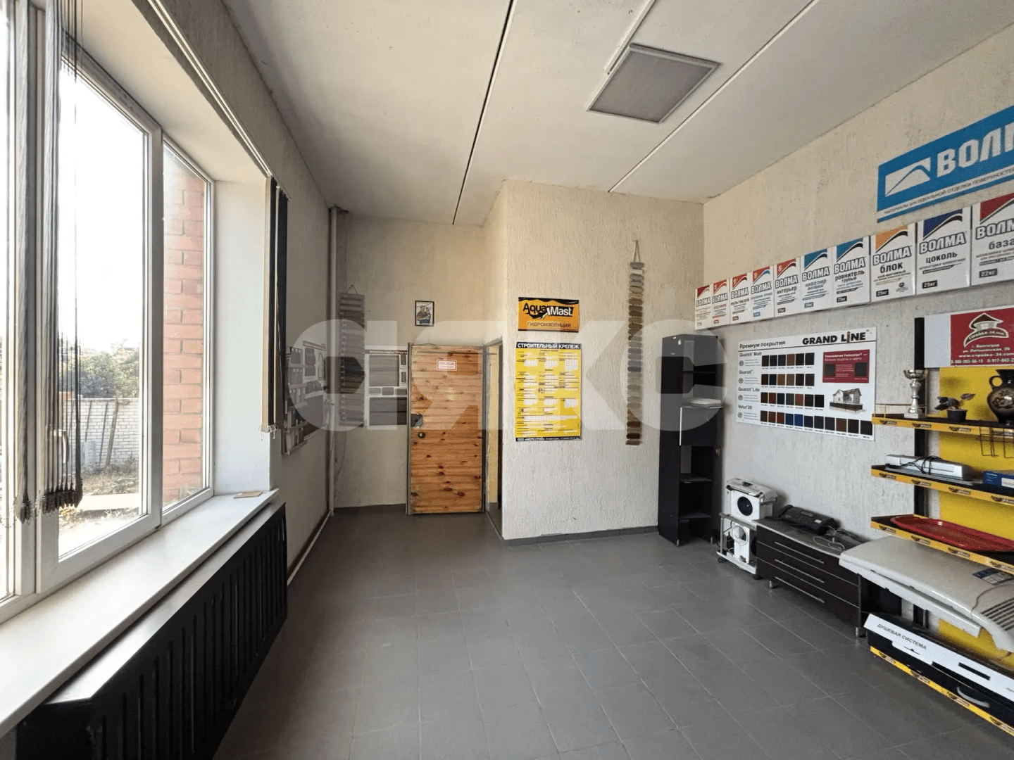 Фото №24: Коммерция <span class="whitespace-nowrap">972 м²</span>, <span class="whitespace-nowrap">3/3 эт.</span> - Волгоград, Тракторозаводский, п. Латошинка