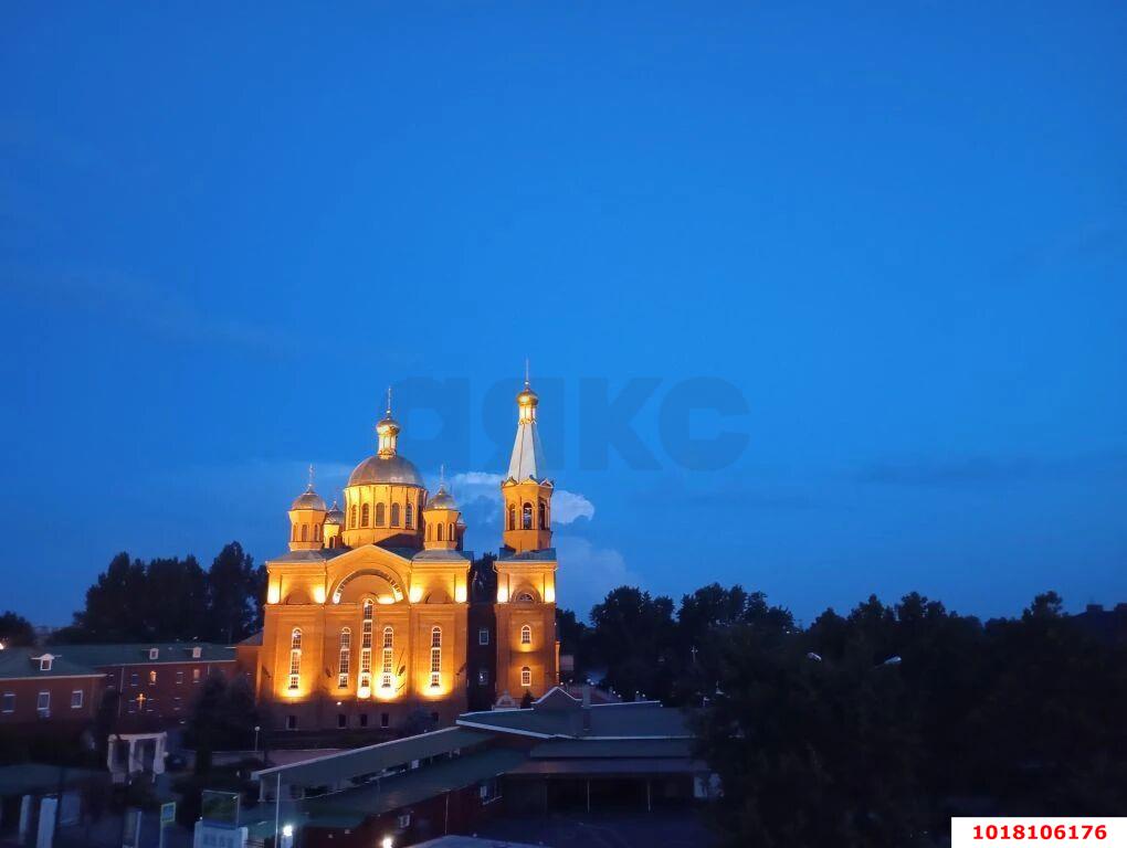 Фото №9: 2-комнатная квартира <span class="whitespace-nowrap">56 м²</span>, <span class="whitespace-nowrap">4/16 эт.</span> - Краснодар, Западный внутригородской округ, мкр. Юбилейный, ул. 70-летия Октября, 1/1