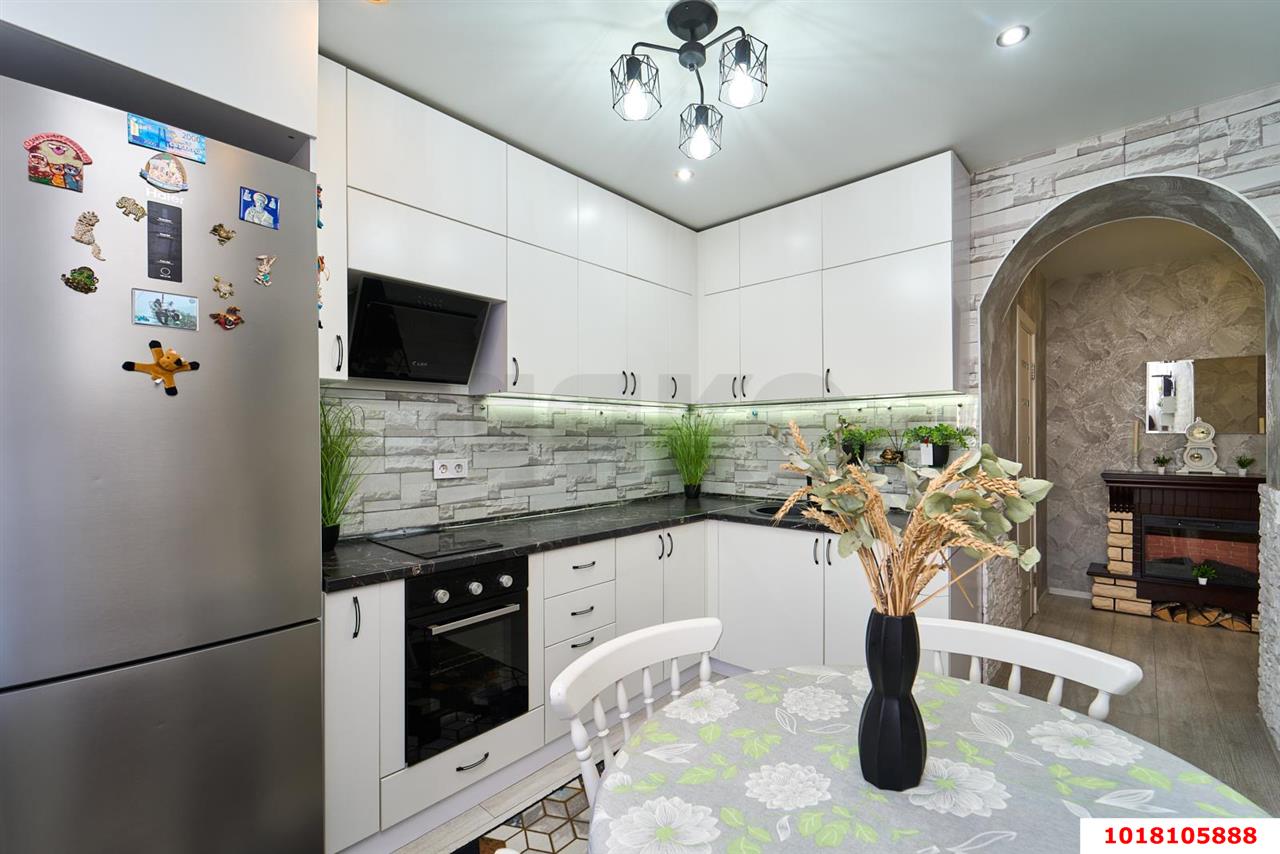 Фото №2: 2-комнатная квартира <span class="whitespace-nowrap">61 м²</span>, <span class="whitespace-nowrap">6/7 эт.</span> - Краснодар, Карасунский внутригородской округ, ж/м Пашковский, ул. Лавочкина, 5