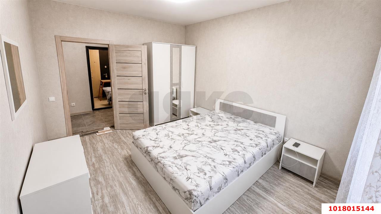 Фото №2: 2-комнатная квартира <span class="whitespace-nowrap">51 м²</span>, <span class="whitespace-nowrap">8/16 эт.</span> - Краснодар, Карасунский внутригородской округ, мкр. ЖК Смородина, ул. имени Владимира Жириновского, 1к4
