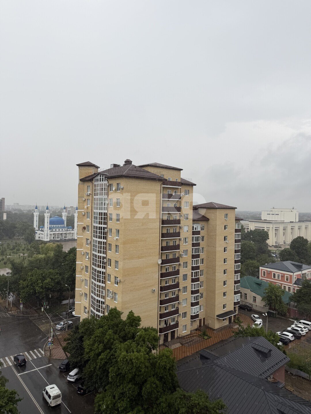 Фото №28: 2-комнатная квартира <span class="whitespace-nowrap">81 м²</span>, <span class="whitespace-nowrap">11/15 эт.</span> - Майкоп, мкр. Центр, ул. Советская, 219