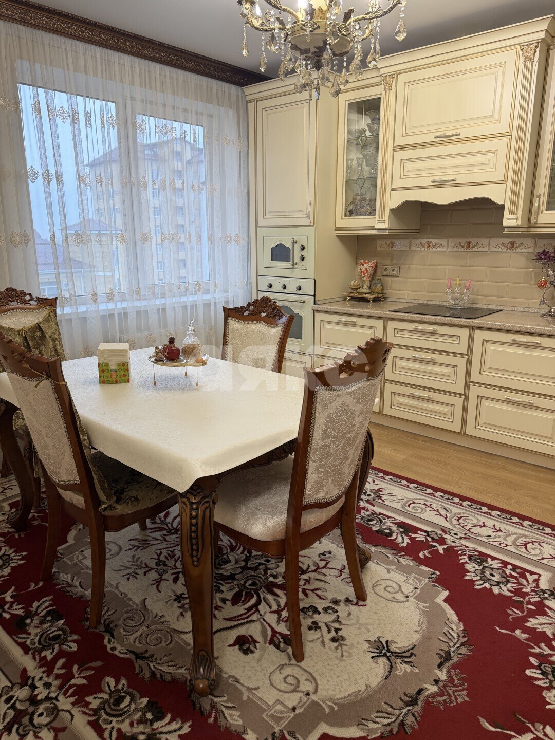 Фото №5: 2-комнатная квартира <span class="whitespace-nowrap">81 м²</span>, <span class="whitespace-nowrap">11/15 эт.</span> - Майкоп, мкр. Центр, ул. Советская, 219
