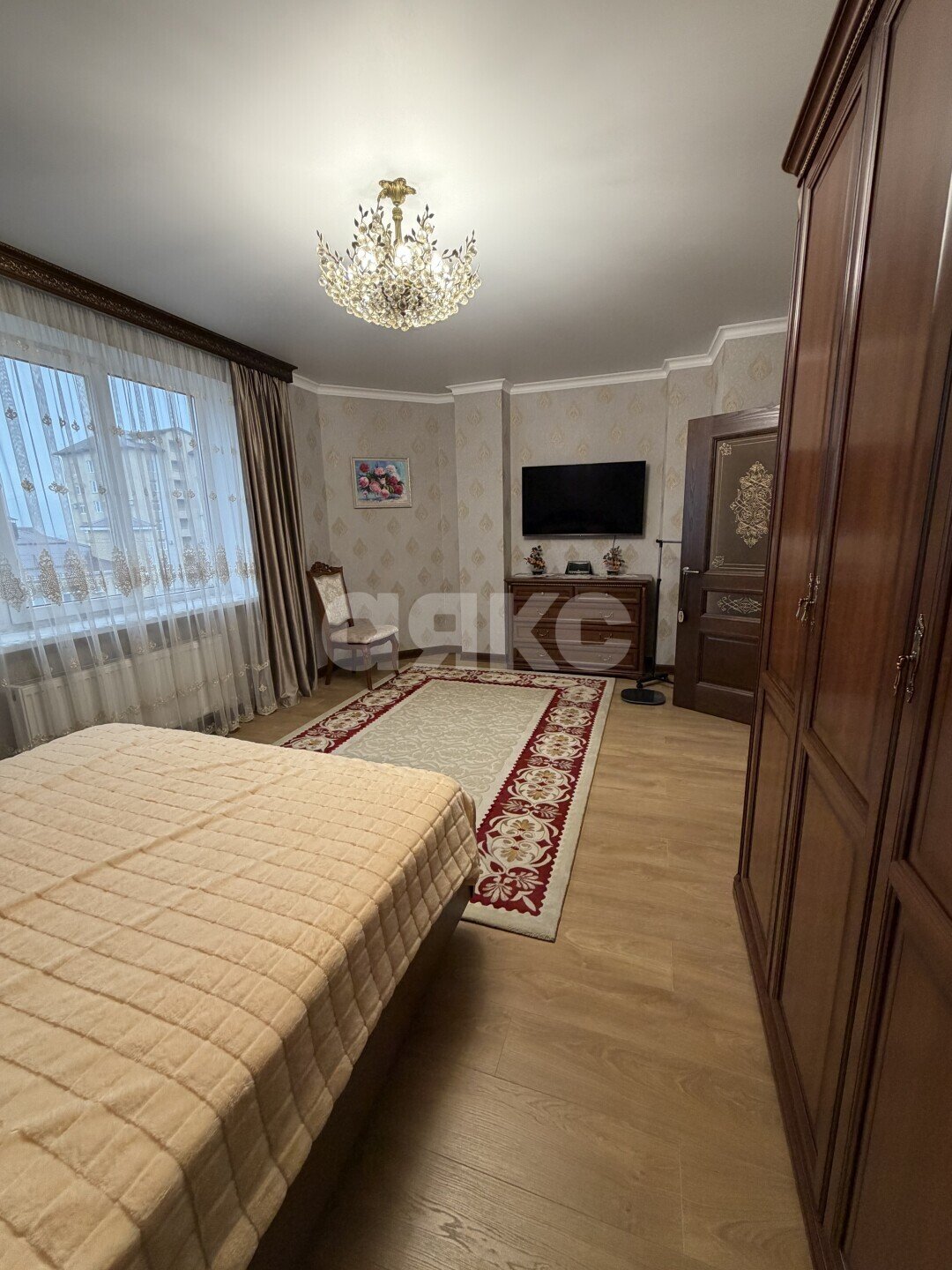 Фото №17: 2-комнатная квартира <span class="whitespace-nowrap">81 м²</span>, <span class="whitespace-nowrap">11/15 эт.</span> - Майкоп, мкр. Центр, ул. Советская, 219