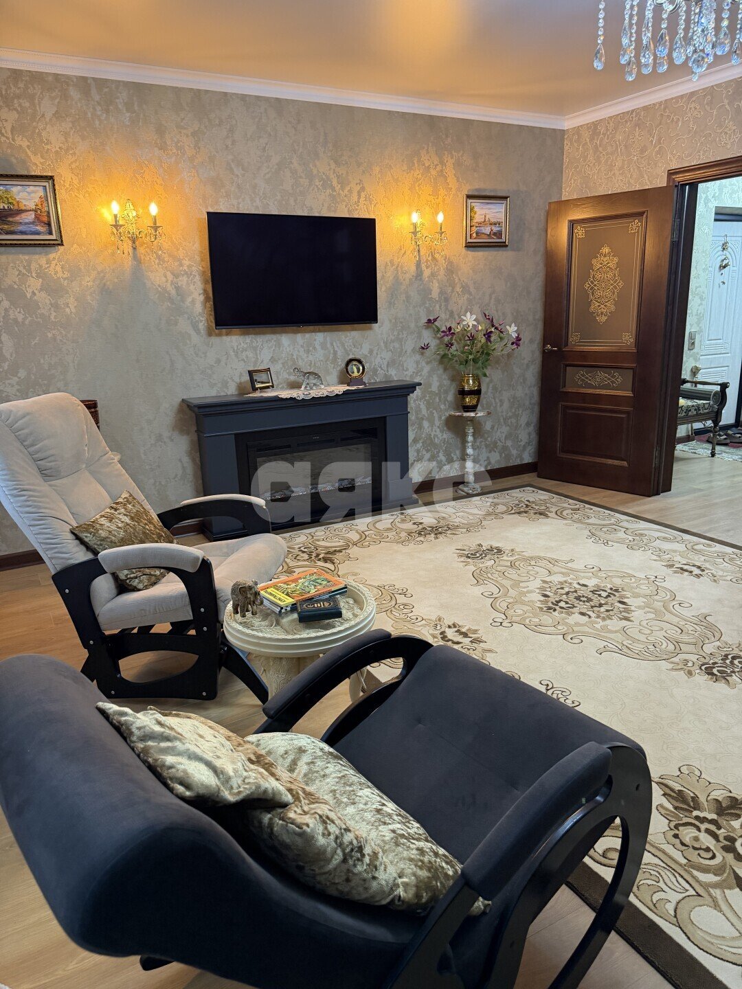Фото №9: 2-комнатная квартира <span class="whitespace-nowrap">81 м²</span>, <span class="whitespace-nowrap">11/15 эт.</span> - Майкоп, мкр. Центр, ул. Советская, 219
