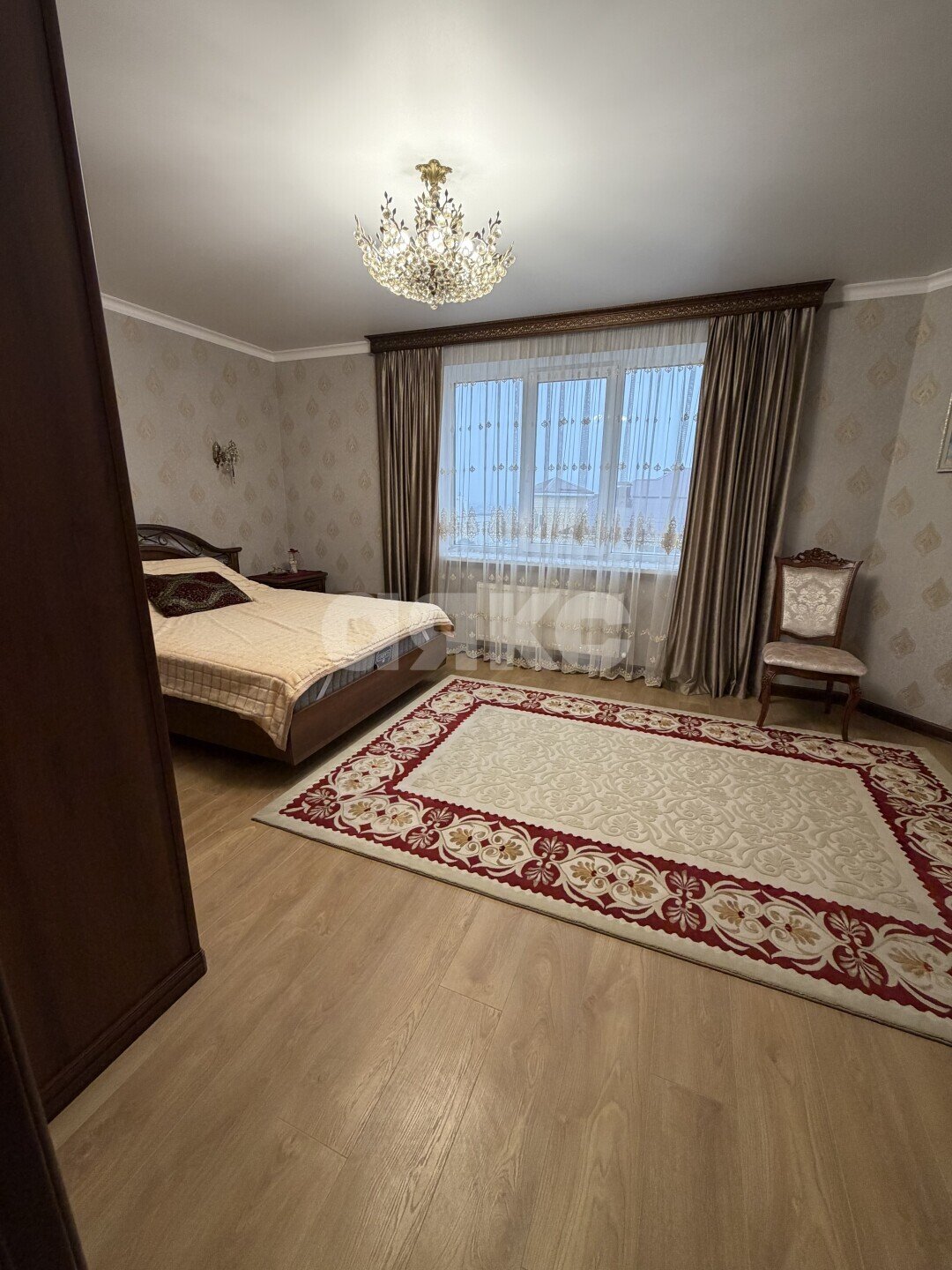 Фото №16: 2-комнатная квартира <span class="whitespace-nowrap">81 м²</span>, <span class="whitespace-nowrap">11/15 эт.</span> - Майкоп, мкр. Центр, ул. Советская, 219