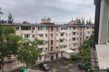 Фото №1: 3-комнатная квартира <span class="whitespace-nowrap">50 м²</span>, <span class="whitespace-nowrap">5/5 эт.</span> - Мариуполь, р. Приморский, ул. Гагарина, 4