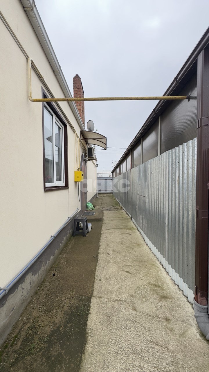 Фото №5: Дом <span class="whitespace-nowrap">66 м²</span> <span class="whitespace-nowrap">+ 3.47 сот.</span>, <span class="whitespace-nowrap">1 эт.</span> - Кореновск, мкр. 2-й квартал, пер. Линейный