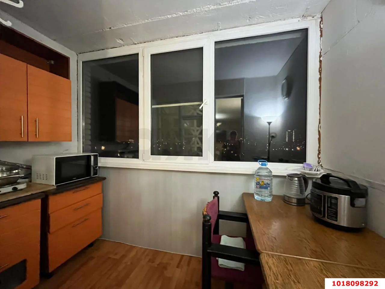 Фото №13: 1-комнатная квартира <span class="whitespace-nowrap">42 м²</span>, <span class="whitespace-nowrap">9/9 эт.</span> - Краснодар, Центральный внутригородской округ, мкр. Центральный, ул. Товарная, 2