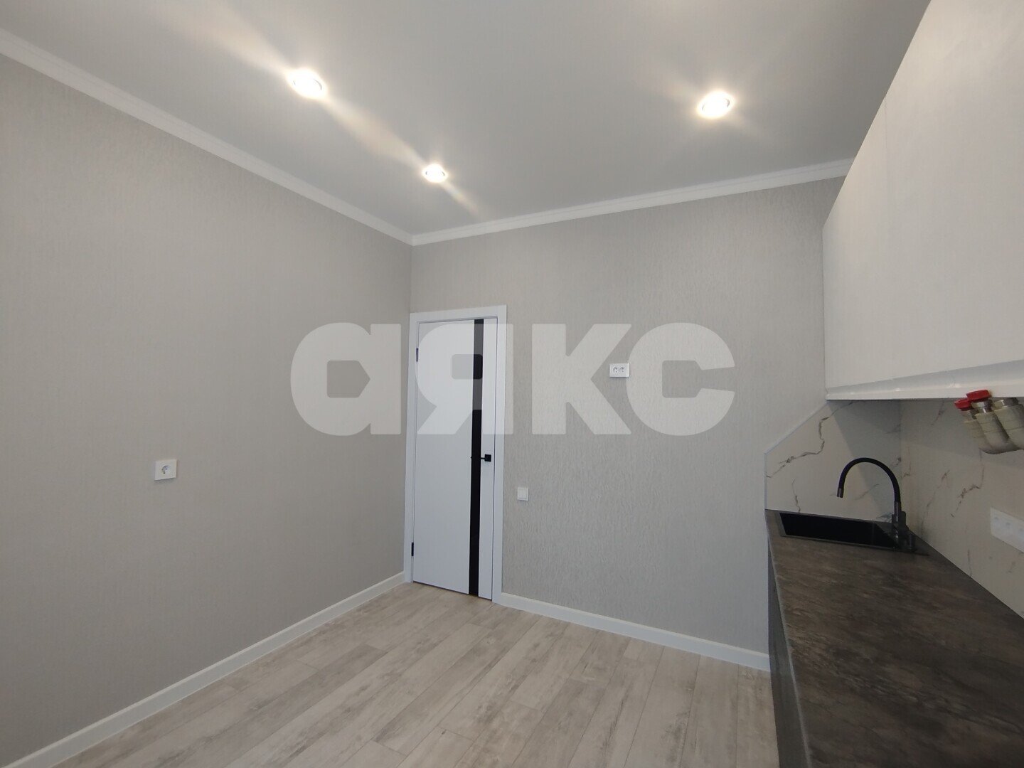 Фото №7: 2-комнатная квартира <span class="whitespace-nowrap">52 м²</span>, <span class="whitespace-nowrap">4/4 эт.</span> - Горячий Ключ, мкр. Администрация, ул. Кучерявого, 50Б