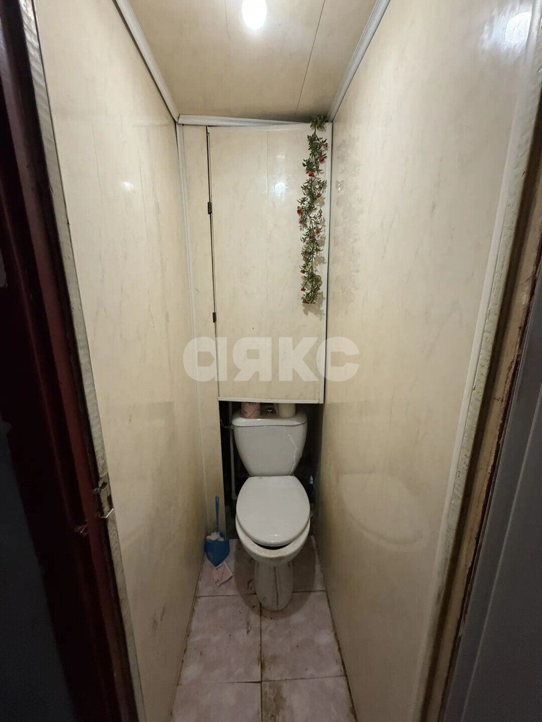 Фото №4: 2-комнатная квартира <span class="whitespace-nowrap">45 м²</span>, <span class="whitespace-nowrap">8/9 эт.</span> - Мариуполь, р. Жовтневый, пр-кт Металлургов, 71