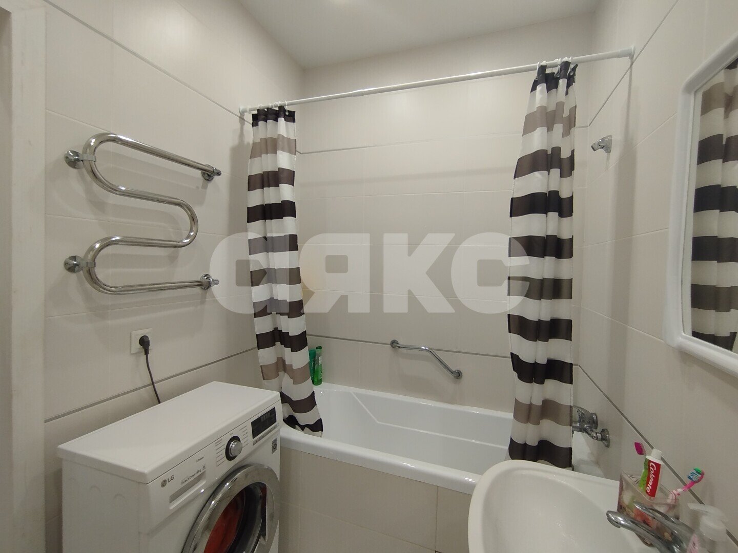 Фото №10: 1-комнатная квартира <span class="whitespace-nowrap">32 м²</span>, <span class="whitespace-nowrap">1/3 эт.</span> - Горячий Ключ, мкр. Администрация, ул. Тельмана, 56