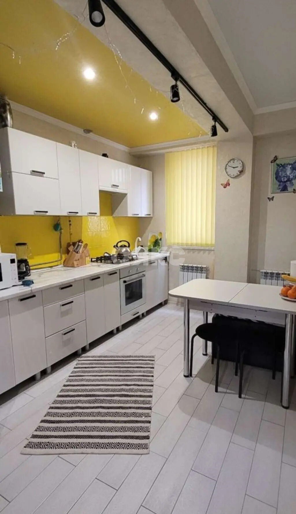 Фото №1: 2-комнатная квартира <span class="whitespace-nowrap">44 м²</span>, <span class="whitespace-nowrap">2/6 эт.</span> - Сочи, Центральный, мкр. Заречный, ул. Макаренко, 8/14