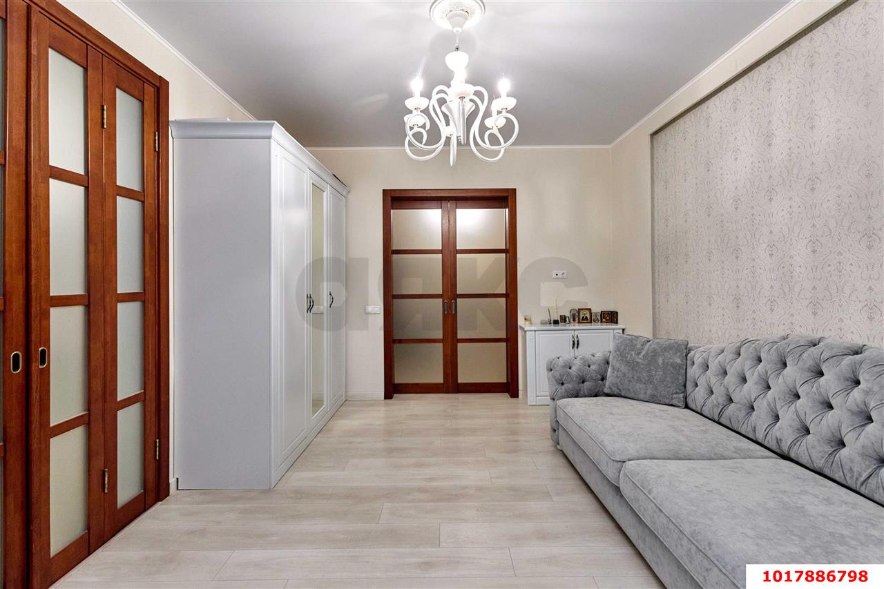 Фото №2: 2-комнатная квартира <span class="whitespace-nowrap">70 м²</span>, <span class="whitespace-nowrap">8/16 эт.</span> - Краснодар, Центральный внутригородской округ, мкр. Завод Измерительных Приборов, ул. Московская, 59