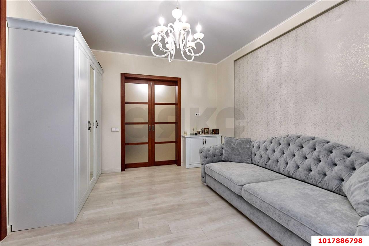 Фото №3: 2-комнатная квартира <span class="whitespace-nowrap">70 м²</span>, <span class="whitespace-nowrap">8/16 эт.</span> - Краснодар, Центральный внутригородской округ, мкр. Завод Измерительных Приборов, ул. Московская, 59