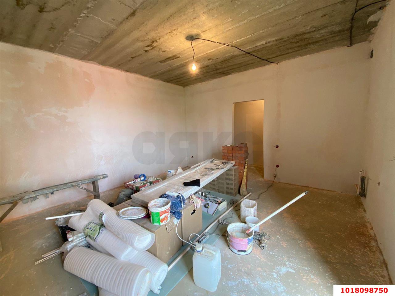 Фото №3: Студия <span class="whitespace-nowrap">30 м²</span>, <span class="whitespace-nowrap">7/7 эт.</span> - Российский, Прикубанский внутригородской округ, мкр. ЖК Лучистый, ул. Шевкунова, 5
