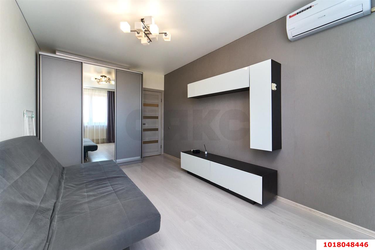 Фото №10: 1-комнатная квартира <span class="whitespace-nowrap">36 м²</span>, <span class="whitespace-nowrap">10/16 эт.</span> - Краснодар, Прикубанский внутригородской округ, имени Петра Метальникова, мкр. жилой комплекс Победа, ул. Евгении Жигуленко, 9