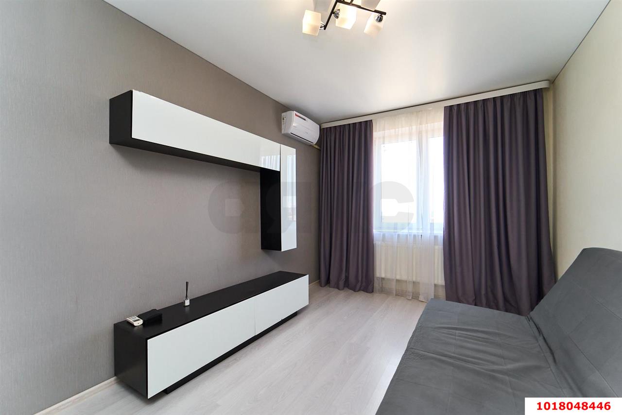 Фото №8: 1-комнатная квартира <span class="whitespace-nowrap">36 м²</span>, <span class="whitespace-nowrap">10/16 эт.</span> - Краснодар, Прикубанский внутригородской округ, имени Петра Метальникова, мкр. жилой комплекс Победа, ул. Евгении Жигуленко, 9