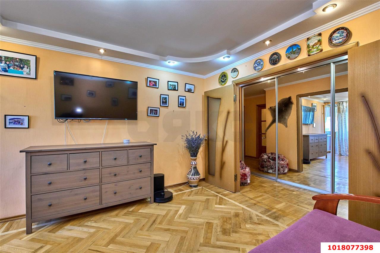 Фото №5: 3-комнатная квартира <span class="whitespace-nowrap">64 м²</span>, <span class="whitespace-nowrap">8/9 эт.</span> - Краснодар, Прикубанский внутригородской округ, мкр. 40 лет Победы, ул. имени 40-летия Победы, 146/6к2