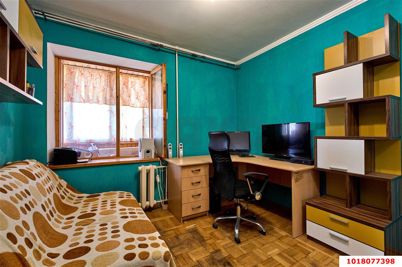 Фото №12: 3-комнатная квартира <span class="whitespace-nowrap">64 м²</span>, <span class="whitespace-nowrap">8/9 эт.</span> - Краснодар, Прикубанский внутригородской округ, мкр. 40 лет Победы, ул. имени 40-летия Победы, 146/6к2