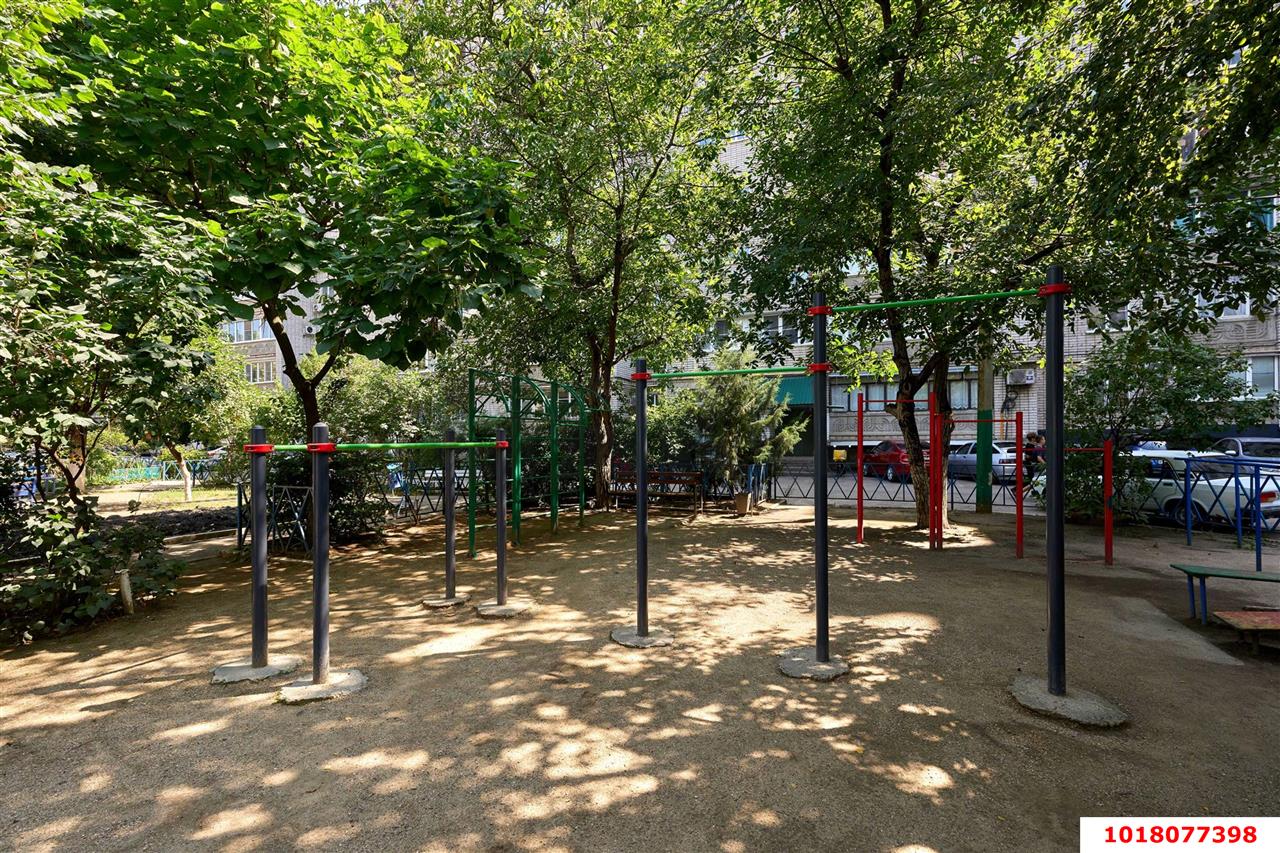Фото №19: 3-комнатная квартира <span class="whitespace-nowrap">64 м²</span>, <span class="whitespace-nowrap">8/9 эт.</span> - Краснодар, Прикубанский внутригородской округ, мкр. 40 лет Победы, ул. имени 40-летия Победы, 146/6к2