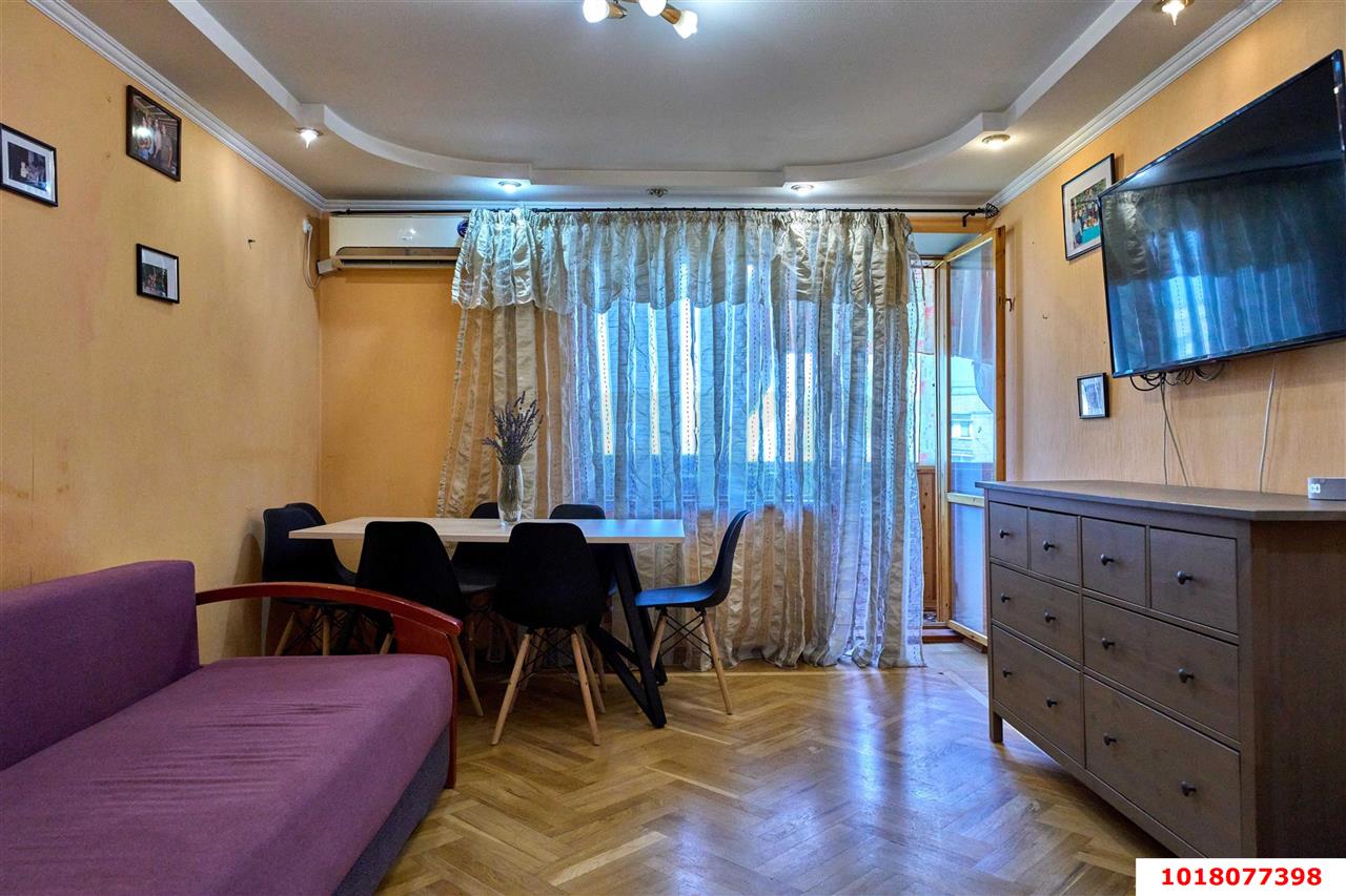 Фото №2: 3-комнатная квартира <span class="whitespace-nowrap">64 м²</span>, <span class="whitespace-nowrap">8/9 эт.</span> - Краснодар, Прикубанский внутригородской округ, мкр. 40 лет Победы, ул. имени 40-летия Победы, 146/6к2