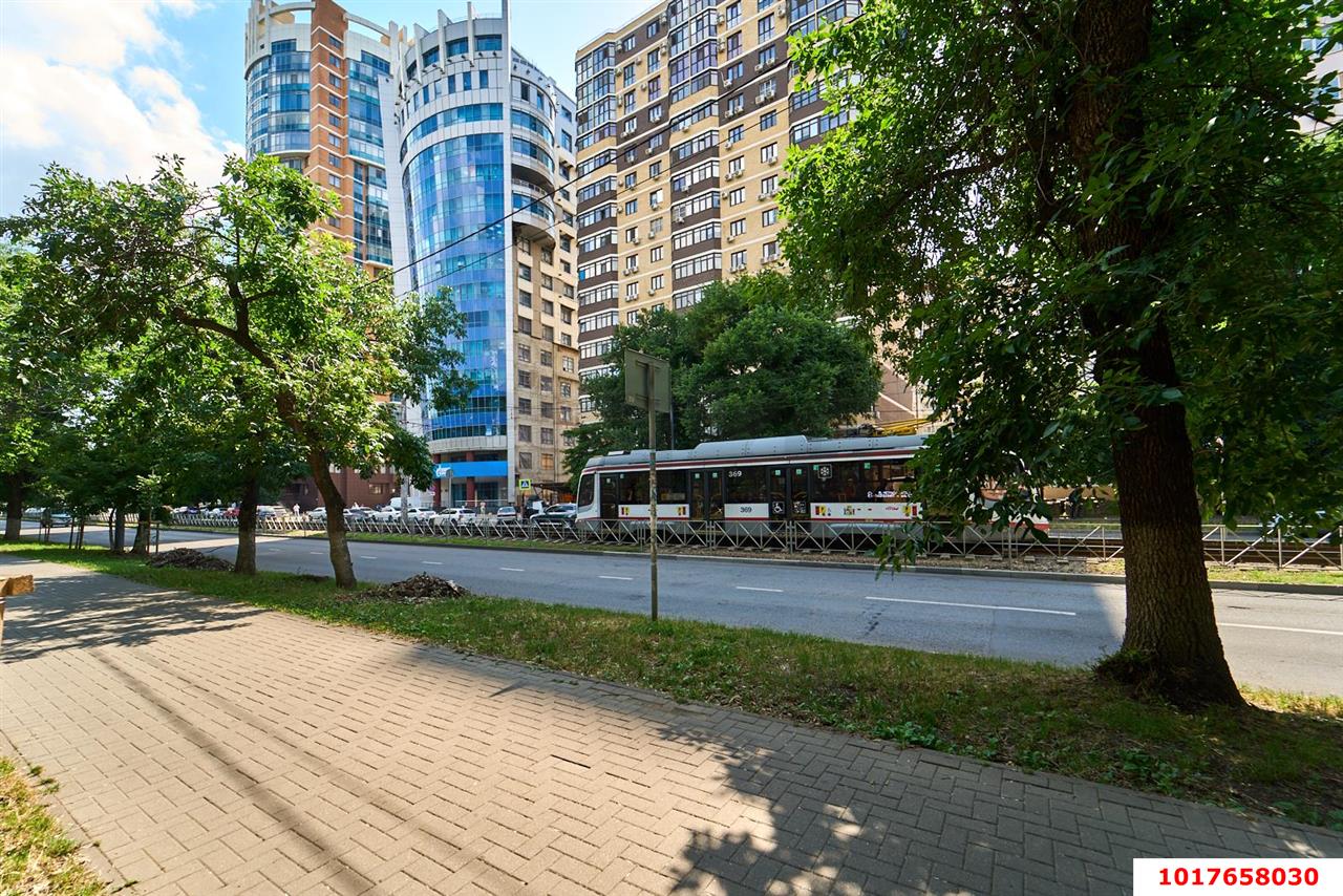 Фото №18: 1-комнатная квартира <span class="whitespace-nowrap">45 м²</span>, <span class="whitespace-nowrap">9/16 эт.</span> - Краснодар, Центральный внутригородской округ, мкр. Завод Измерительных Приборов, ул. Московская, 61