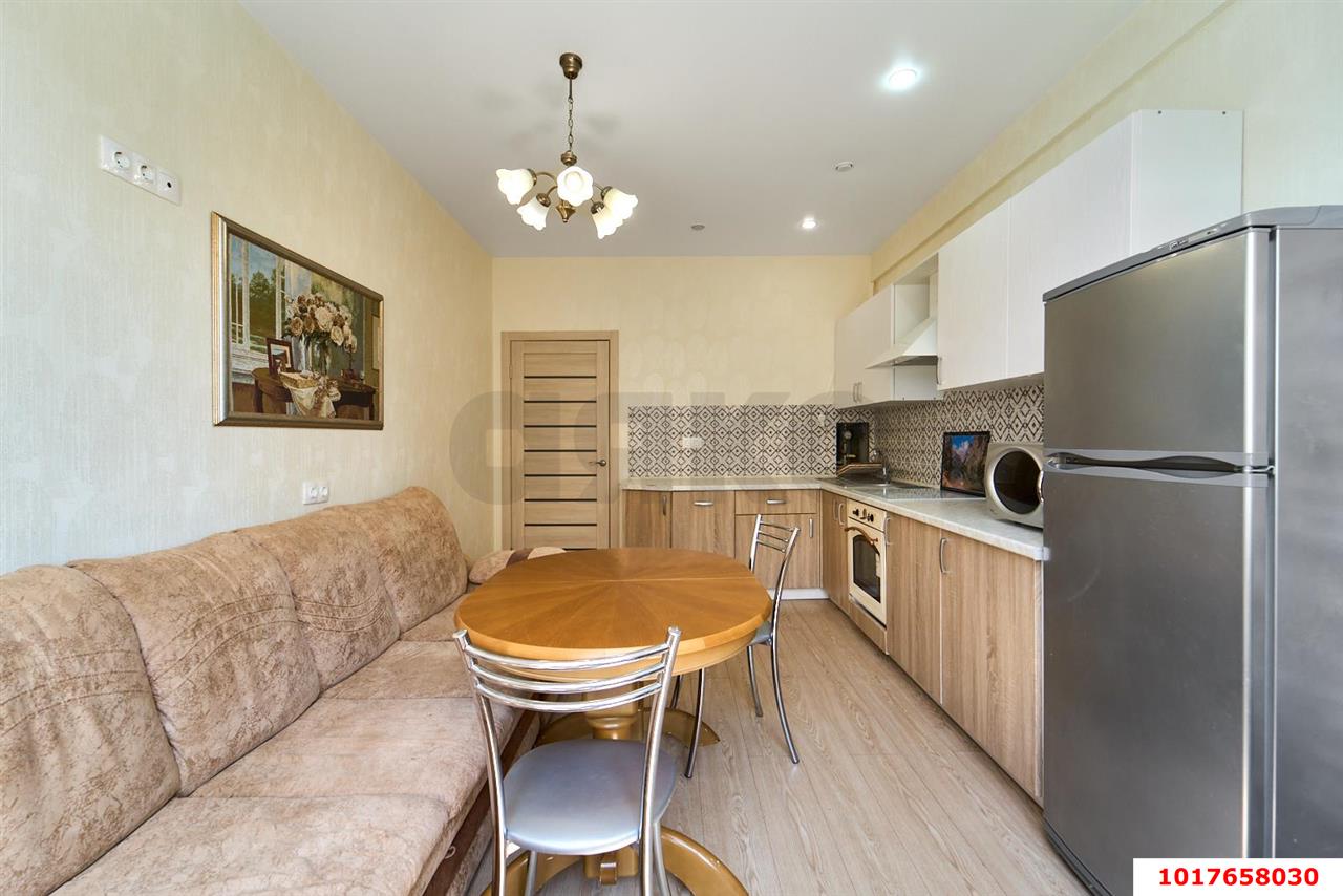 Фото №4: 1-комнатная квартира <span class="whitespace-nowrap">45 м²</span>, <span class="whitespace-nowrap">9/16 эт.</span> - Краснодар, Центральный внутригородской округ, мкр. Завод Измерительных Приборов, ул. Московская, 61