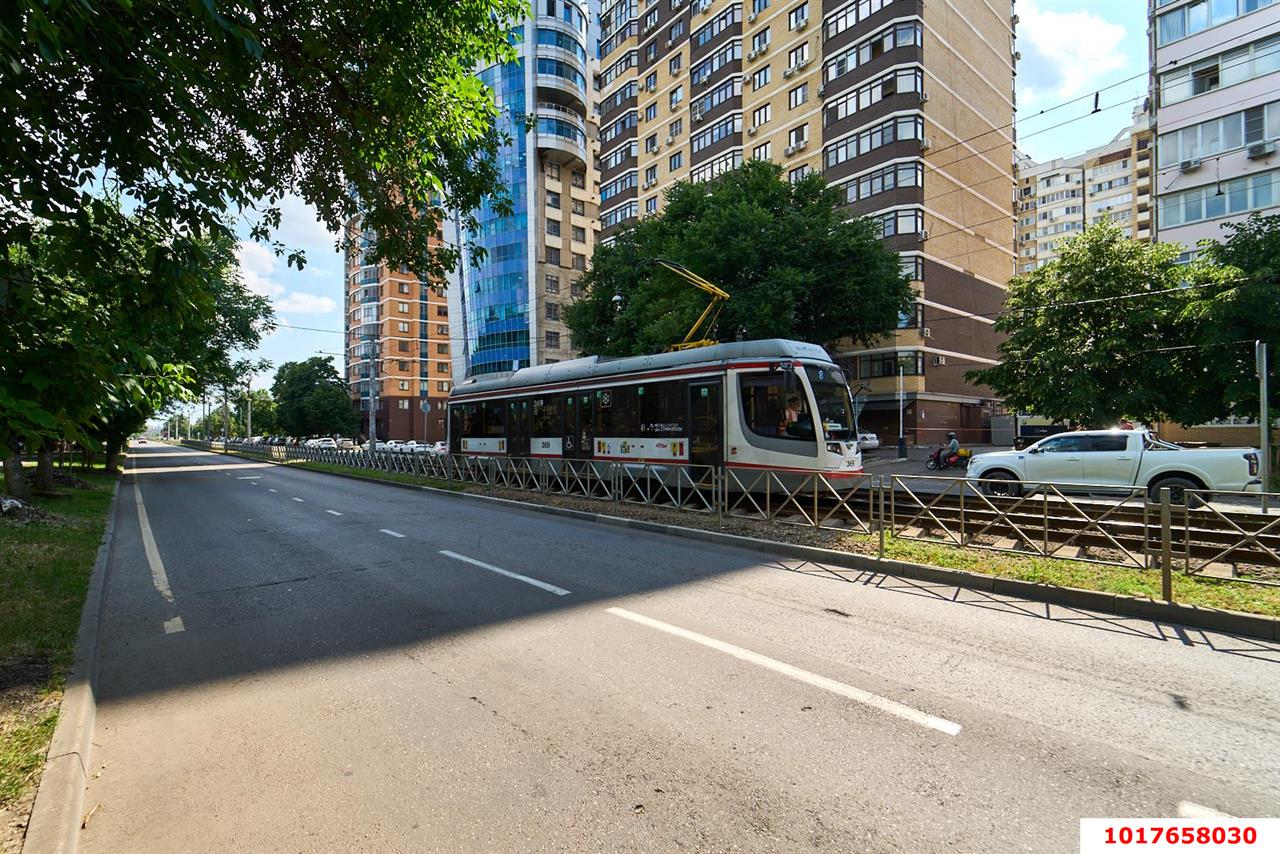 Фото №17: 1-комнатная квартира <span class="whitespace-nowrap">45 м²</span>, <span class="whitespace-nowrap">9/16 эт.</span> - Краснодар, Центральный внутригородской округ, мкр. Завод Измерительных Приборов, ул. Московская, 61