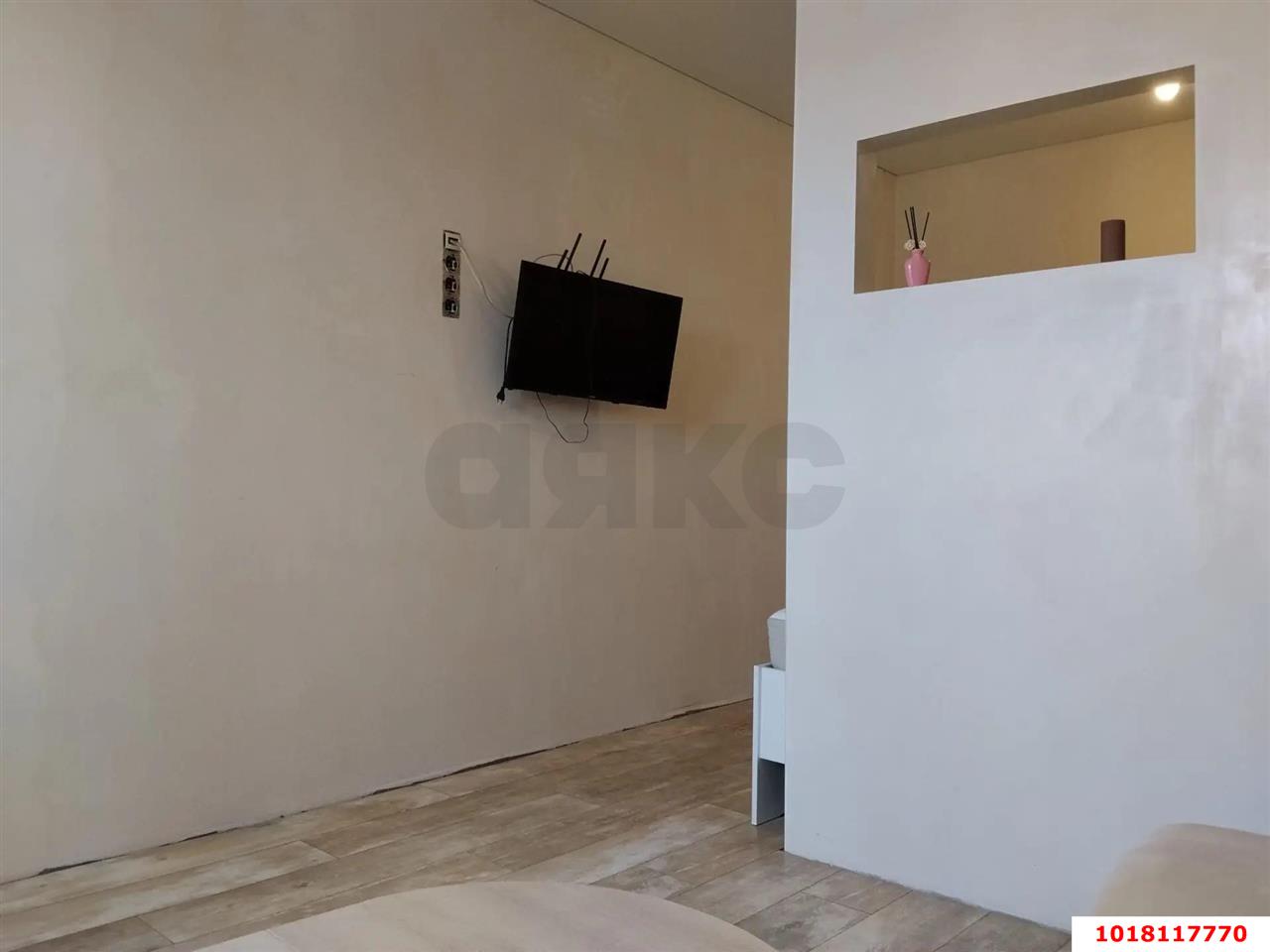 Фото №5: 1-комнатная квартира <span class="whitespace-nowrap">35 м²</span>, <span class="whitespace-nowrap">4/5 эт.</span> - Новая Адыгея, мкр. жилой комплекс Мега, ул. Бжегокайская, 90/2к4