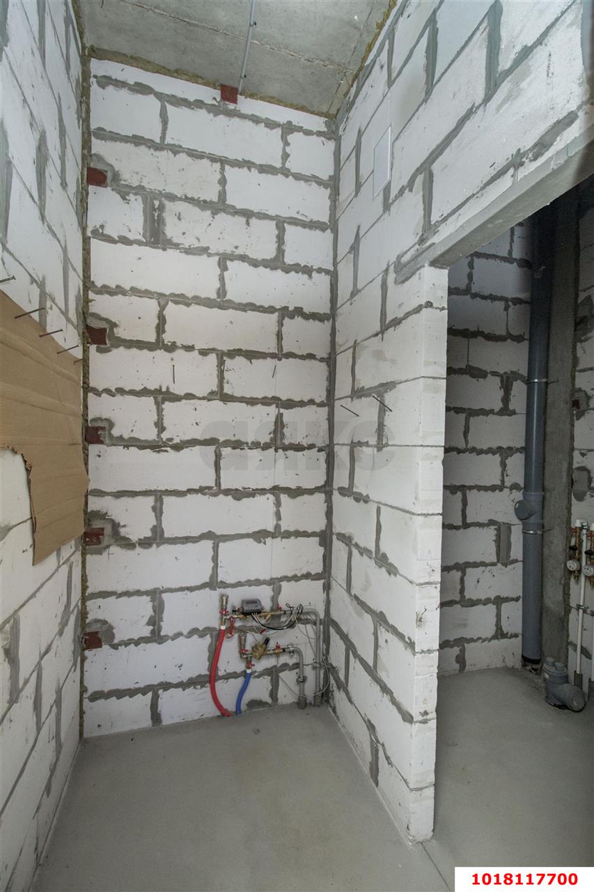 Фото №6: Торговое помещение <span class="whitespace-nowrap">34 м²</span>, <span class="whitespace-nowrap">1/9 эт.</span> - Краснодар, Прикубанский внутригородской округ, мкр. жилой комплекс Новые Сезоны, ул. Скандинавская, 1к4