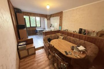 Фото №1: 3-комнатная квартира <span class="whitespace-nowrap">75 м²</span>, <span class="whitespace-nowrap">2/10 эт.</span> - Краснодар, мкр. Юбилейный, ул. Рождественская набережная, 33
