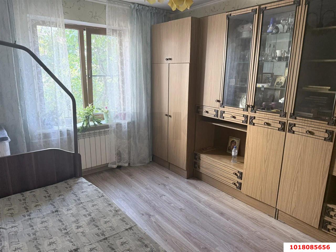 Фото №4: 3-комнатная квартира <span class="whitespace-nowrap">82 м²</span>, <span class="whitespace-nowrap">2/10 эт.</span> - Краснодар, Западный внутригородской округ, мкр. Юбилейный, ул. Рождественская набережная, 33