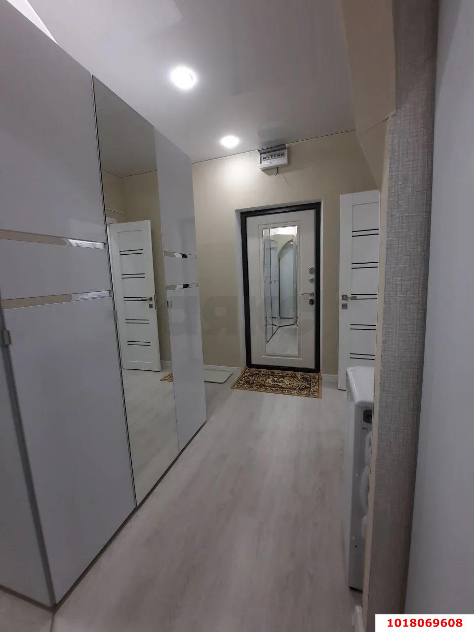 Фото №5: Студия <span class="whitespace-nowrap">30 м²</span>, <span class="whitespace-nowrap">15/16 эт.</span> - Краснодар, Прикубанский внутригородской округ, мкр. Славянский, ул. Заполярная, 37к4