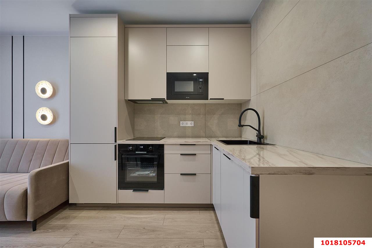 Фото №6: 1-комнатная квартира <span class="whitespace-nowrap">43 м²</span>, <span class="whitespace-nowrap">9/17 эт.</span> - Краснодар, Центральный внутригородской округ, Центральный, мкр. ЖК Большой, ул. Красная, 176лит1/3