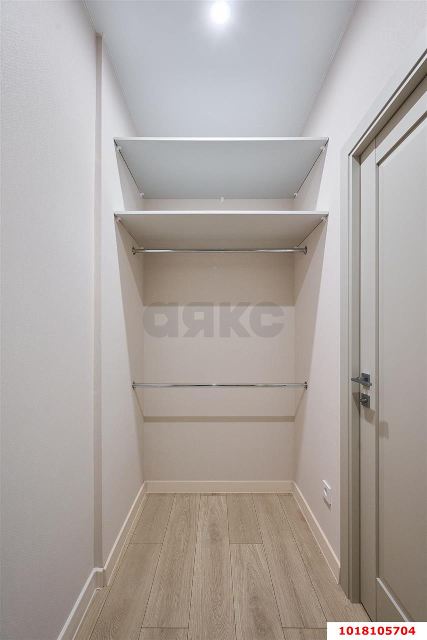 Фото №4: 1-комнатная квартира <span class="whitespace-nowrap">43 м²</span>, <span class="whitespace-nowrap">9/17 эт.</span> - Краснодар, Центральный внутригородской округ, Центральный, мкр. ЖК Большой, ул. Красная, 176лит1/3