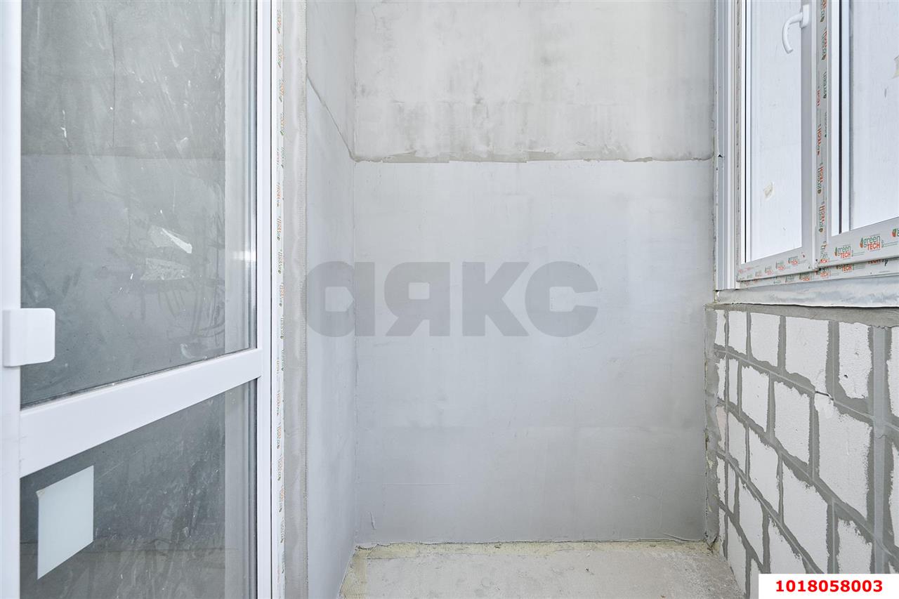 Фото №10: 3-комнатная квартира <span class="whitespace-nowrap">107 м²</span>, <span class="whitespace-nowrap">9/22 эт.</span> - Краснодар, Карасунский внутригородской округ, Хлопчато-бумажный Комбинат, мкр. ЖК Альфа, ул. Уральская, 100