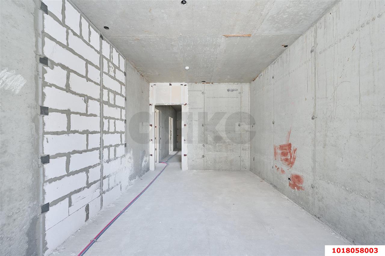 Фото №4: 3-комнатная квартира <span class="whitespace-nowrap">107 м²</span>, <span class="whitespace-nowrap">9/22 эт.</span> - Краснодар, Карасунский внутригородской округ, Хлопчато-бумажный Комбинат, мкр. ЖК Альфа, ул. Уральская, 100