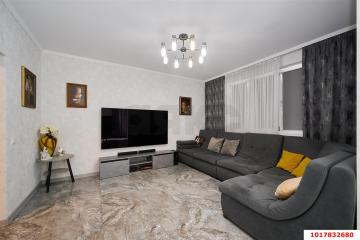 Фото №1: 2-комнатная квартира <span class="whitespace-nowrap">77 м²</span>, <span class="whitespace-nowrap">8/17 эт.</span> - Краснодар, мкр. жилой комплекс Симфония, ул. Российская, 72/5