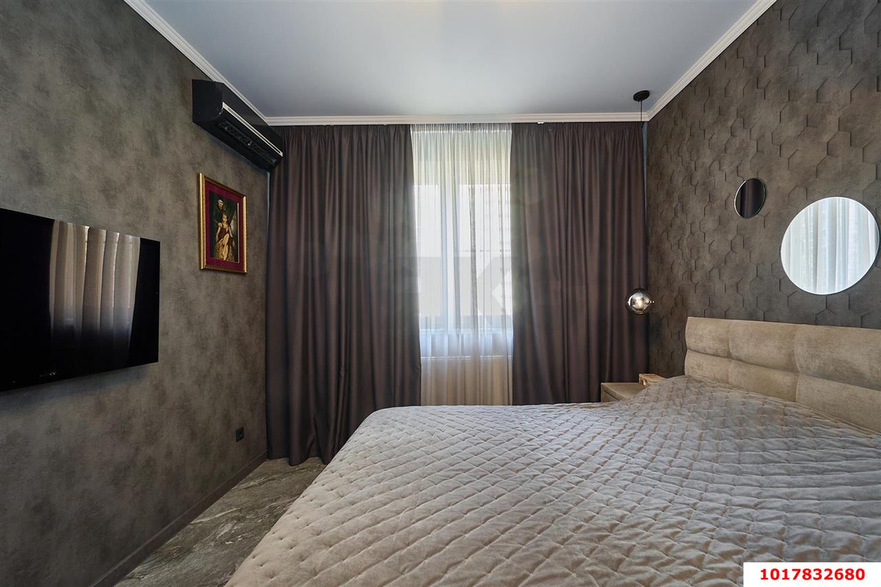 Фото №10: 2-комнатная квартира <span class="whitespace-nowrap">84 м²</span>, <span class="whitespace-nowrap">8/17 эт.</span> - Краснодар, Прикубанский внутригородской округ, 40 лет Победы, мкр. жилой комплекс Симфония, ул. Российская, 72/5