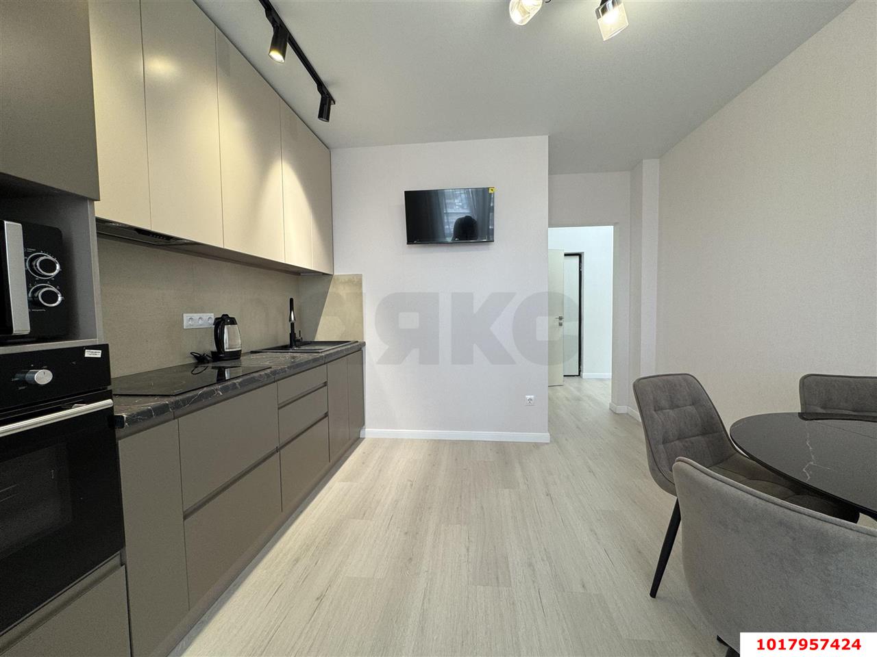 Фото №6: 1-комнатная квартира <span class="whitespace-nowrap">48 м²</span>, <span class="whitespace-nowrap">15/22 эт.</span> - Краснодар, Западный внутригородской округ, мкр. ЖК Аврора, ул. имени Дзержинского, 95