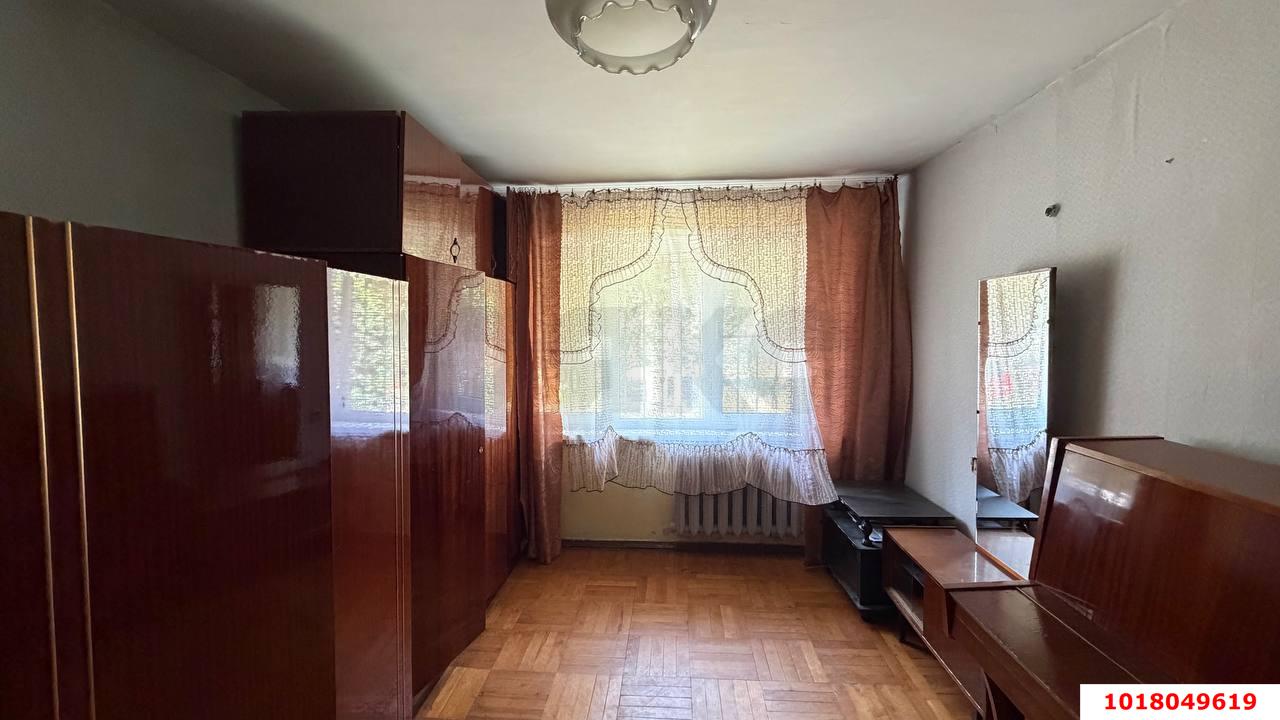 Фото №7: 2-комнатная квартира <span class="whitespace-nowrap">47 м²</span>, <span class="whitespace-nowrap">1/5 эт.</span> - Краснодар, Карасунский внутригородской округ, мкр. Черёмушки, ул. Селезнёва, 198