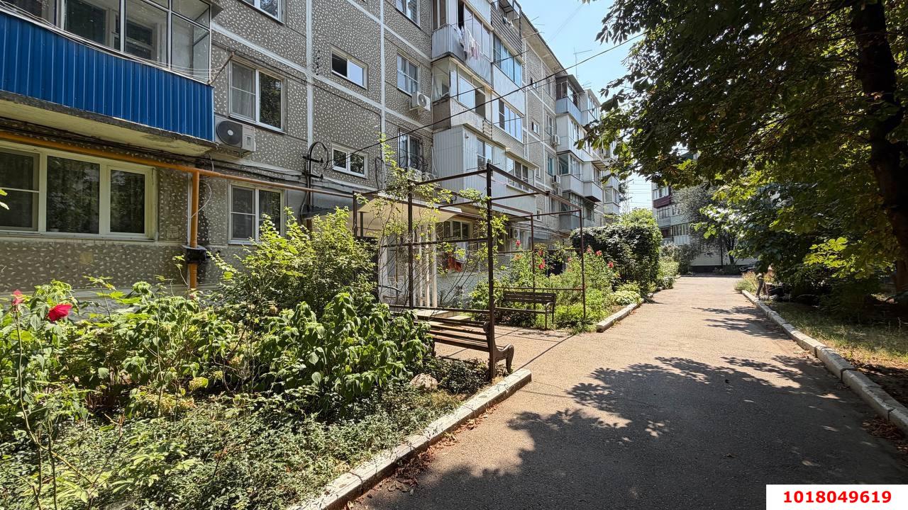 Фото №12: 2-комнатная квартира <span class="whitespace-nowrap">47 м²</span>, <span class="whitespace-nowrap">1/5 эт.</span> - Краснодар, Карасунский внутригородской округ, мкр. Черёмушки, ул. Селезнёва, 198