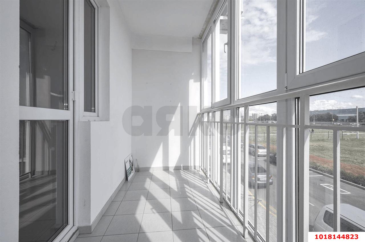 Фото №4: 1-комнатная квартира <span class="whitespace-nowrap">33 м²</span>, <span class="whitespace-nowrap">3/3 эт.</span> - Краснодар, Прикубанский внутригородской округ, мкр. жилой комплекс Новая Португалия, ул. Лиссабонская, 80к7