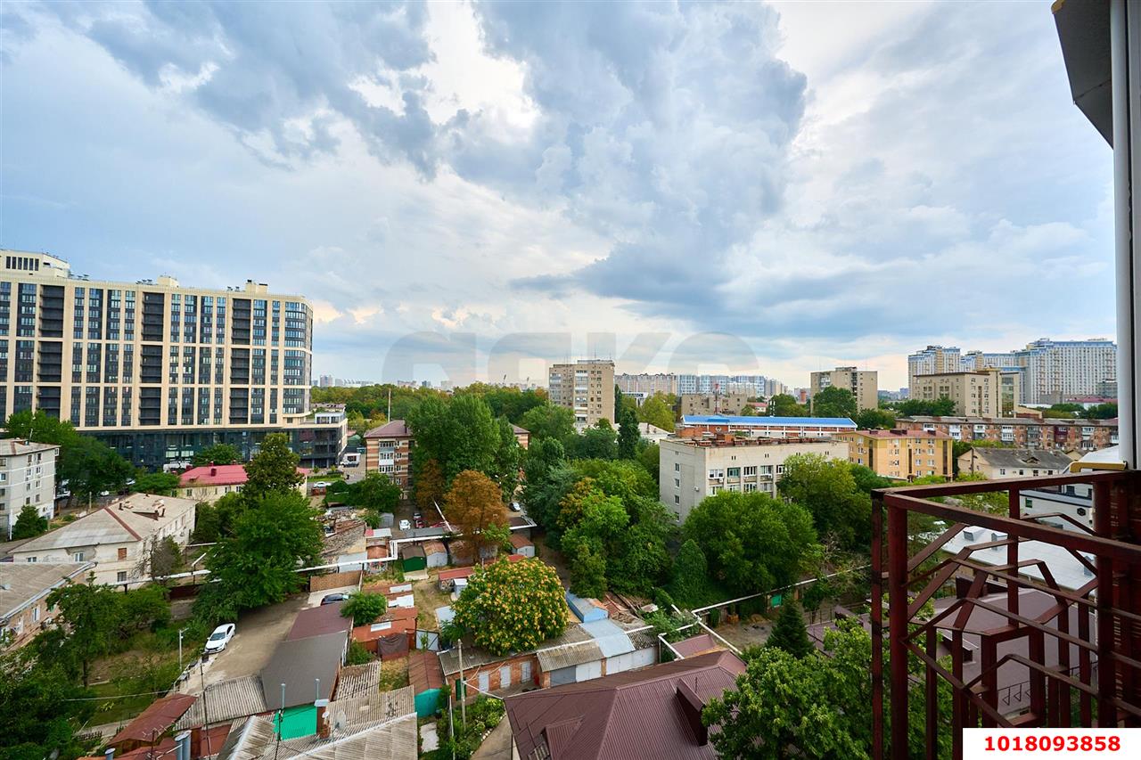 Фото №4: 3-комнатная квартира <span class="whitespace-nowrap">87 м²</span>, <span class="whitespace-nowrap">9/10 эт.</span> - Краснодар, Западный внутригородской округ, мкр. Центральный, пр-д Одесский, 4/1