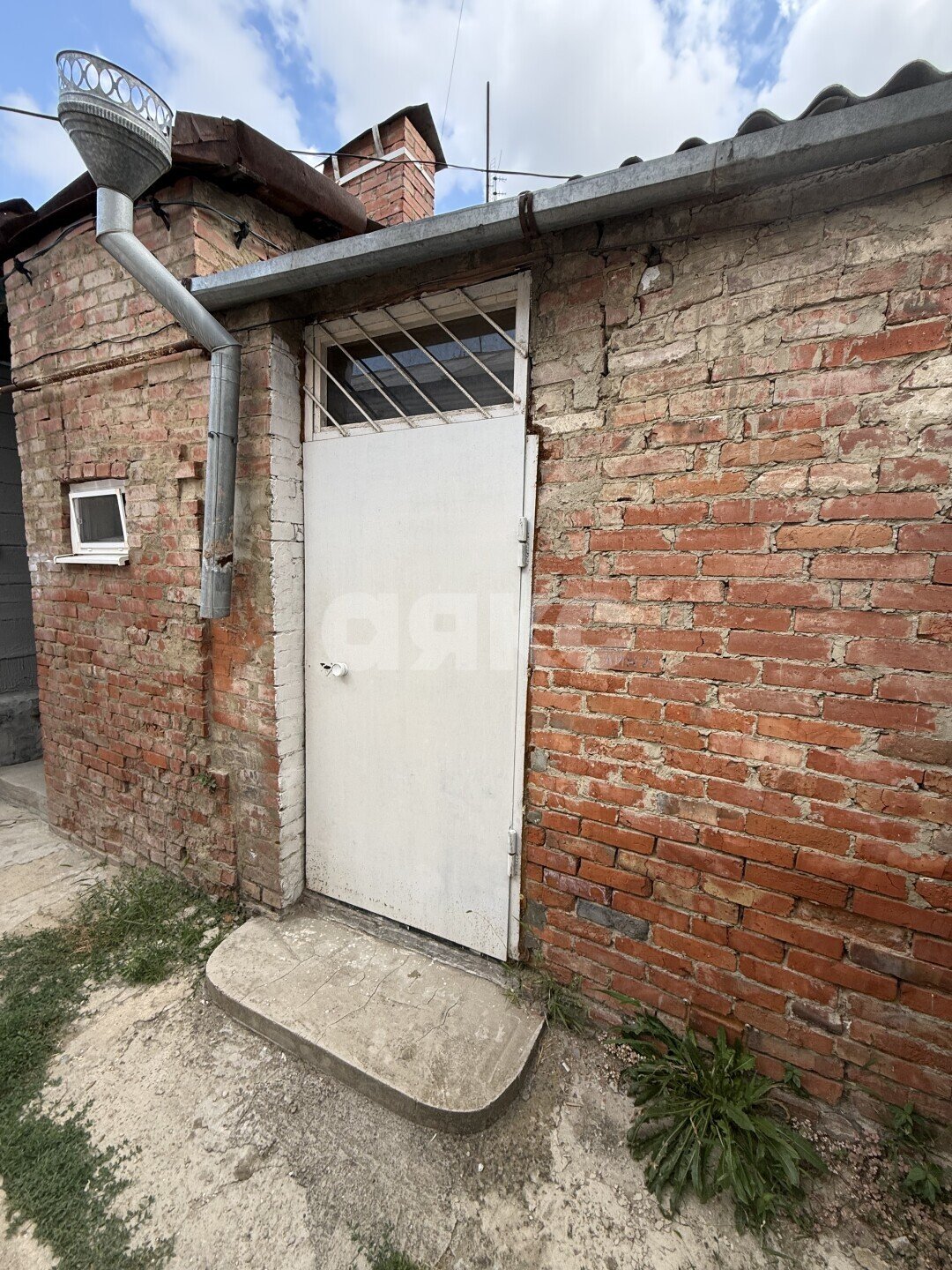 Фото №3: Таунхаус <span class="whitespace-nowrap">30 м²</span> <span class="whitespace-nowrap">+ 1 сот.</span>, <span class="whitespace-nowrap">1 эт.</span> - Армавир, мкр. Оптика, ул. Карла Маркса, 48