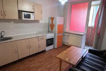 Фото №1: 2-комнатная квартира <span class="whitespace-nowrap">52 м²</span>, <span class="whitespace-nowrap">1/19 эт.</span> - Краснодар, мкр. 9-й километр, пр-д Репина, 3к1