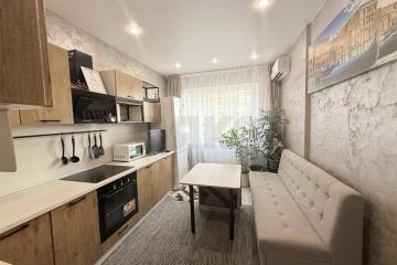 Фото №1: 1-комнатная квартира <span class="whitespace-nowrap">33 м²</span>, <span class="whitespace-nowrap">18/18 эт.</span> - Краснодар, мкр. ЖК Времена Года 3, ул. Цезаря Куникова, 24к1