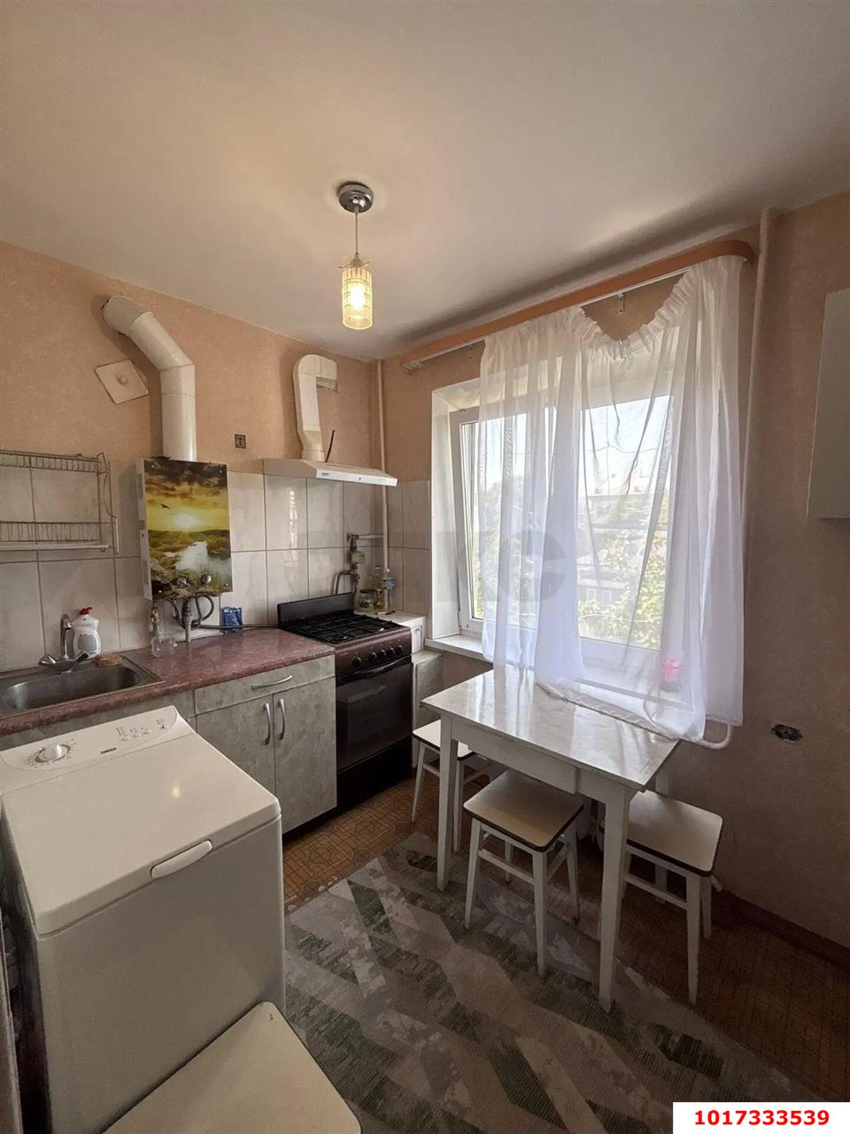 Фото №4: 2-комнатная квартира <span class="whitespace-nowrap">42 м²</span>, <span class="whitespace-nowrap">4/5 эт.</span> - Краснодар, Центральный внутригородской округ, мкр. Центральный, ул. Коммунаров, 286