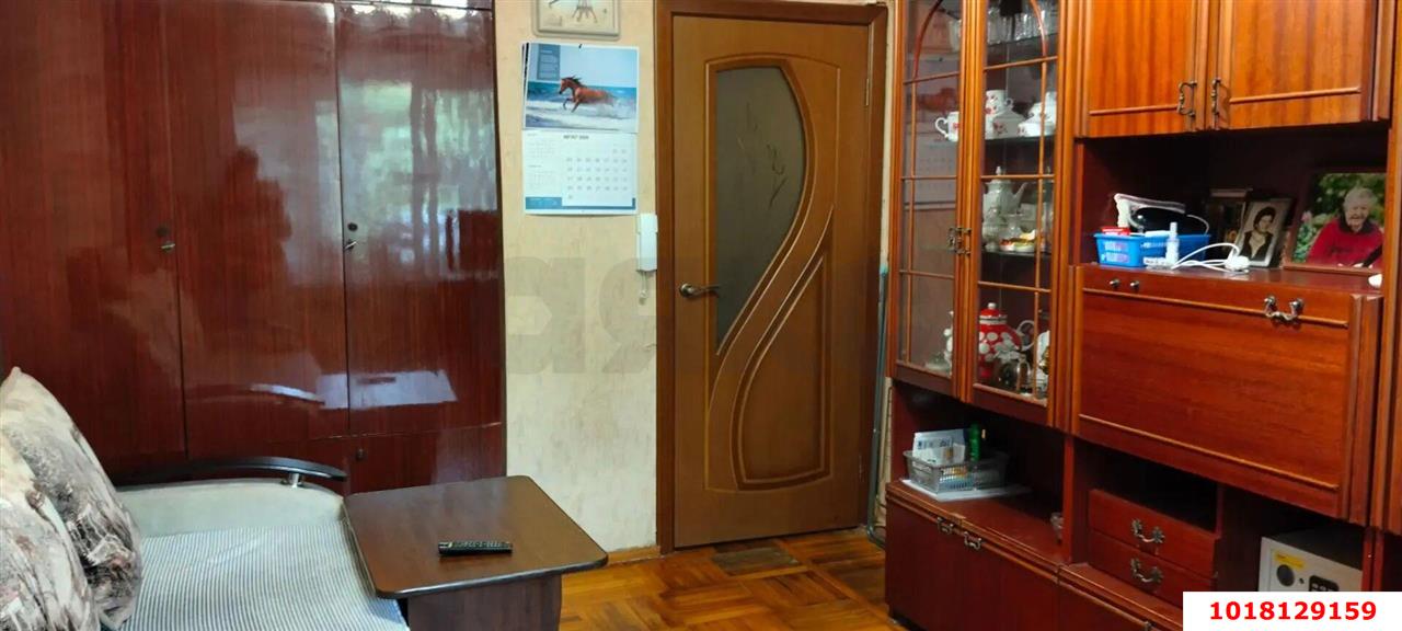 Фото №3: 2-комнатная квартира <span class="whitespace-nowrap">45 м²</span>, <span class="whitespace-nowrap">1/5 эт.</span> - Краснодар, Карасунский внутригородской округ, мкр. Черёмушки, ул. Селезнёва, 108